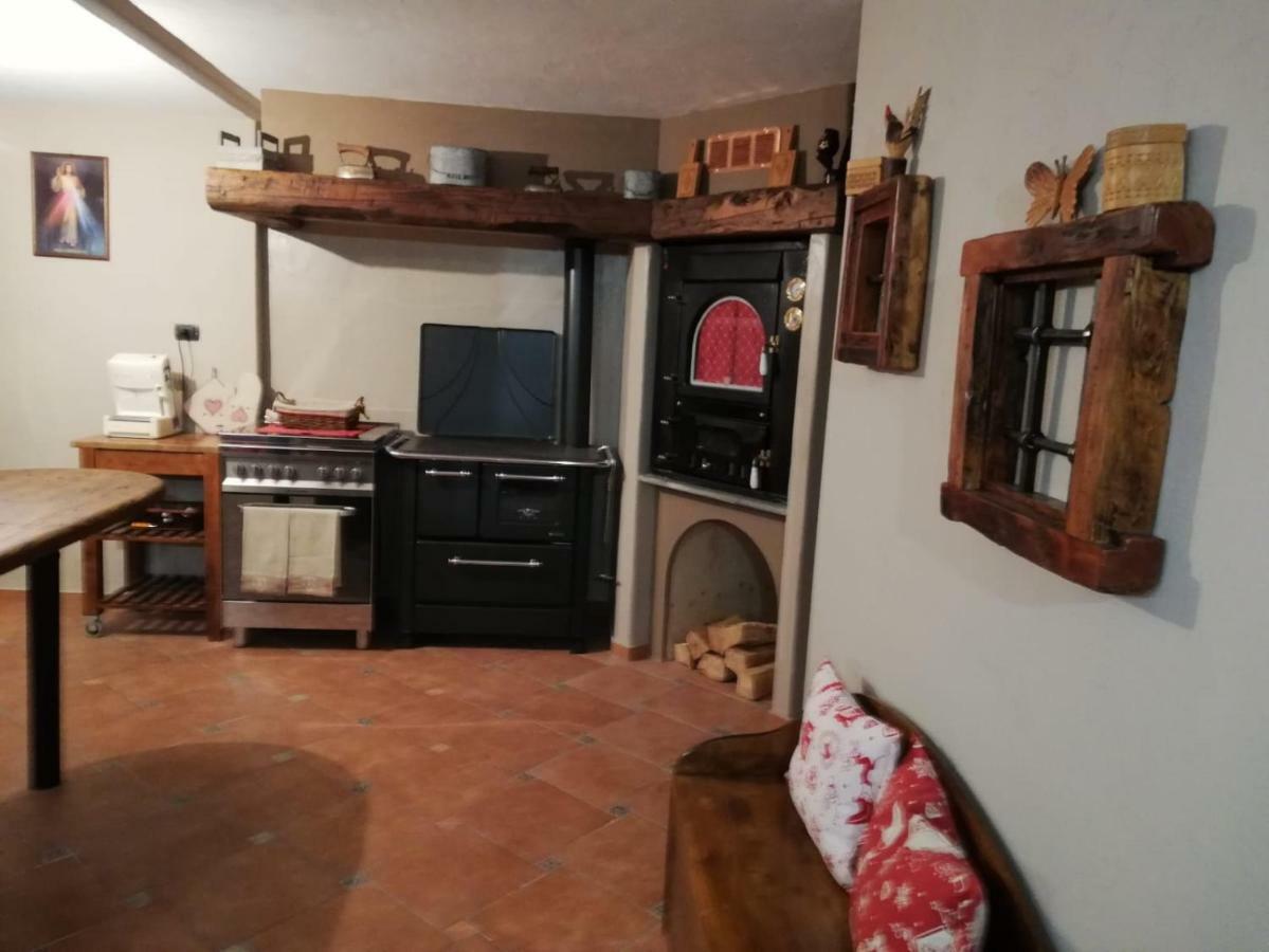 La Taverna Di Elide Эмавиль Экстерьер фото